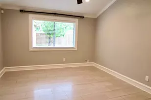 8214 Split Oak Dr, Houston, TX 77040 - Photo 5