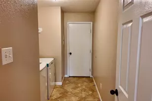 8014 Chasewood Dr, Houston, TX 77489 - Photo 17