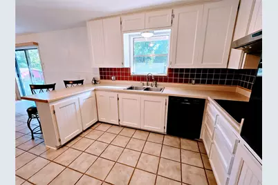 1123 Warbler Drive, Kerrville, TX 78028 - Photo 13