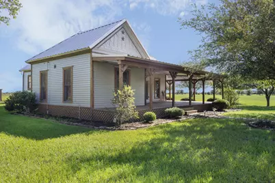 1195 County Road 161, Rock Island, TX 77470 - Photo 17