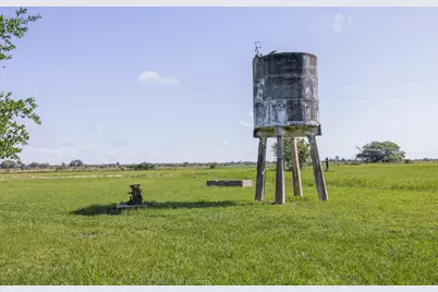 1195 County Road 161, Rock Island, TX 77470 - Photo 21