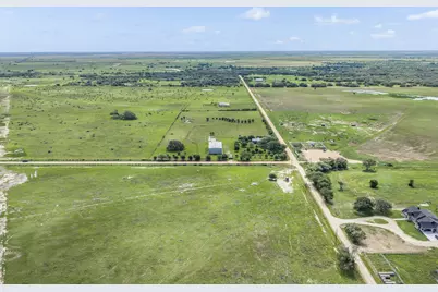 1195 County Road 161, Rock Island, TX 77470 - Photo 45