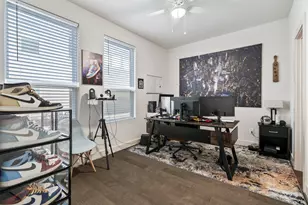 2210 Lou Ellen Ln, Houston, TX 77018 - Photo 17