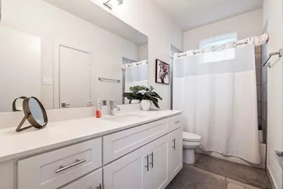 2210 Lou Ellen Lane #E, Houston, TX 77018 - Photo 19