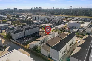 2210 Lou Ellen Ln, Houston, TX 77018 - Photo 29