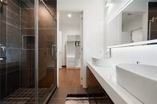 4117 Chartres St, Houston, TX 77004 - Photo 9