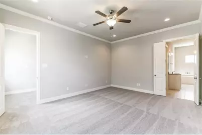 10915 Brookeshire Chase Lane, Houston, TX 77043 - Photo 15