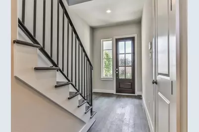 10915 Brookeshire Chase Lane, Houston, TX 77043 - Photo 5