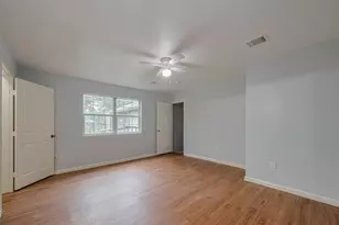 4906 Larkspur St, Houston, TX 77033 - Photo 11
