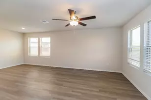 10920 Heliosphere Wy, Conroe, TX 77303 - Photo 3