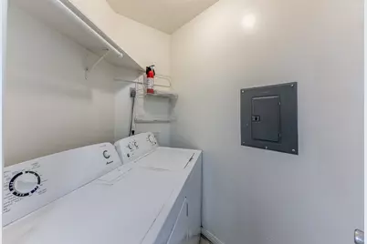 2402 Sycamore Avenue #D2, Huntsville, TX 77340 - Photo 11