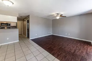 2402 Sycamore Ave, Huntsville, TX 77340 - Photo 3