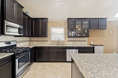 8810 Houston Falls Lane, Richmond, TX 77407 - Photo 11