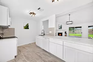 11602 Brookledge Dr, Houston, TX 77099 - Photo 13