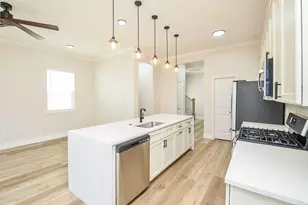 848 Lucky St, Houston, TX 77088 - Photo 7