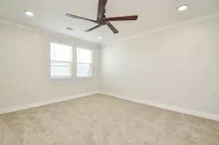 848 Lucky St, Houston, TX 77088 - Photo 17