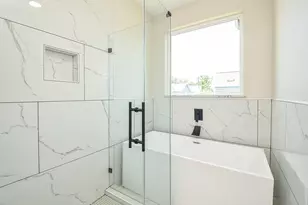 848 Lucky St, Houston, TX 77088 - Photo 15