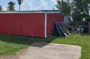 119 3rd St, Dickinson, TX 77539 - Photo 1