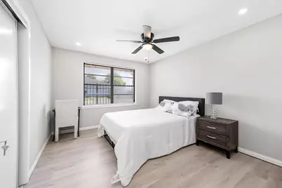 4356 Phlox Street, Houston, TX 77051 - Photo 19
