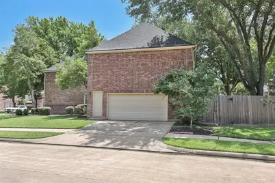 2015 Pecan Trail Drive, Richmond, TX 77406 - Photo 5