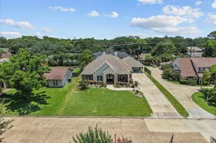 18607 Barbuda Ln, Nassau Bay, TX 77058 - Photo 25