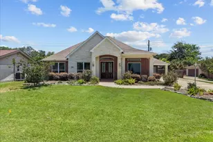 18607 Barbuda Ln, Nassau Bay, TX 77058 - Photo 13