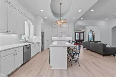 18607 Barbuda Lane, Nassau Bay, TX 77058 - Photo 9