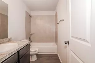 411 Brushback Dr, Huntsville, TX 77320 - Photo 11