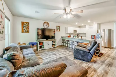 217 Hollow Oak, Livingston, TX 77351 - Photo 9