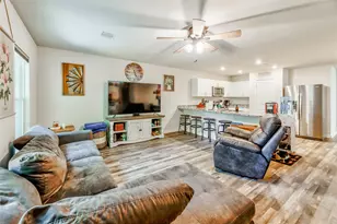 217 Hollow Oak, Livingston, TX 77351 - Photo 9