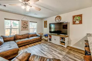 217 Hollow Oak, Livingston, TX 77351 - Photo 7