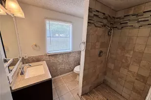 106 W Prairie Ave, Eagle Lake, TX 77434 - Photo 7