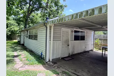 106 W Prairie Avenue, Eagle Lake, TX 77434 - Photo 21