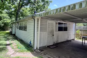 106 W Prairie Ave, Eagle Lake, TX 77434 - Photo 21