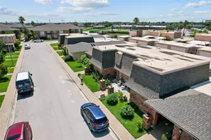 7004 Williams Dr, Galveston, TX 77551 - Photo 23