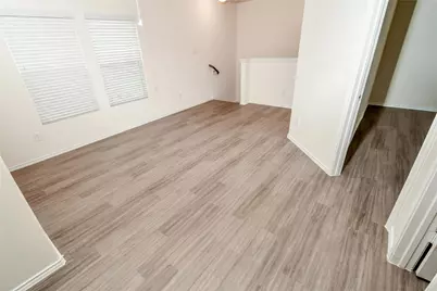 4006 Silver Ranch Road, Houston, TX 77014 - Photo 9