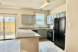 13107 Lawsons Creek Ln, Houston, TX 77072 - Photo 7