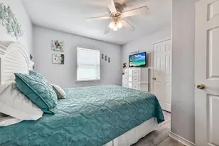 4130 Hardin Dr, Galveston, TX 77554 - Photo 19