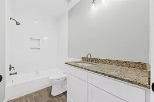 1805 Rollingwood Dr, Huntsville, TX 77340 - Photo 11