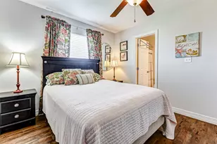 862 Holiday, Crystal Beach, TX 77650 - Photo 17
