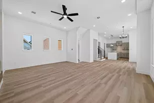 1103 Wilson St, Houston, TX 77019 - Photo 3