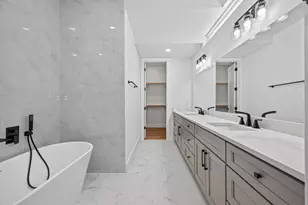 1103 Wilson St, Houston, TX 77019 - Photo 13