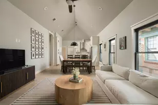 620 W 21st St, Houston, TX 77008 - Photo 5
