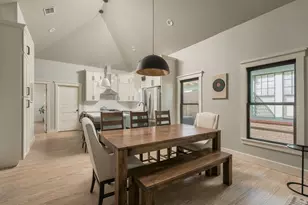 620 W 21st St, Houston, TX 77008 - Photo 9
