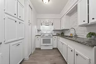 7718 Morley St, Houston, TX 77061 - Photo 23