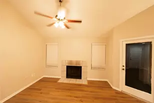 2021 Spenwick Dr, Houston, TX 77055 - Photo 3