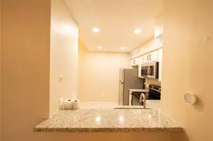 2021 Spenwick Dr, Houston, TX 77055 - Photo 5