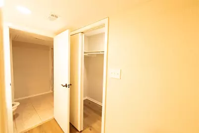 2021 Spenwick Drive #624, Houston, TX 77055 - Photo 11