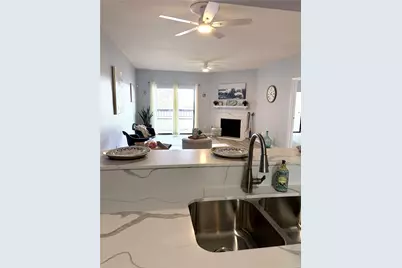 18809 Egret Bay Boulevard #104, Webster, TX 77058 - Photo 5