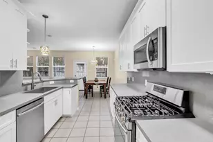 62 S Camellia Grove Cir, The Woodlands, TX 77382 - Photo 15